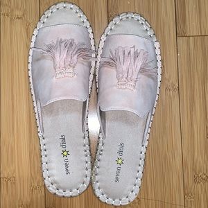 Pale pink espadrilles with tassels